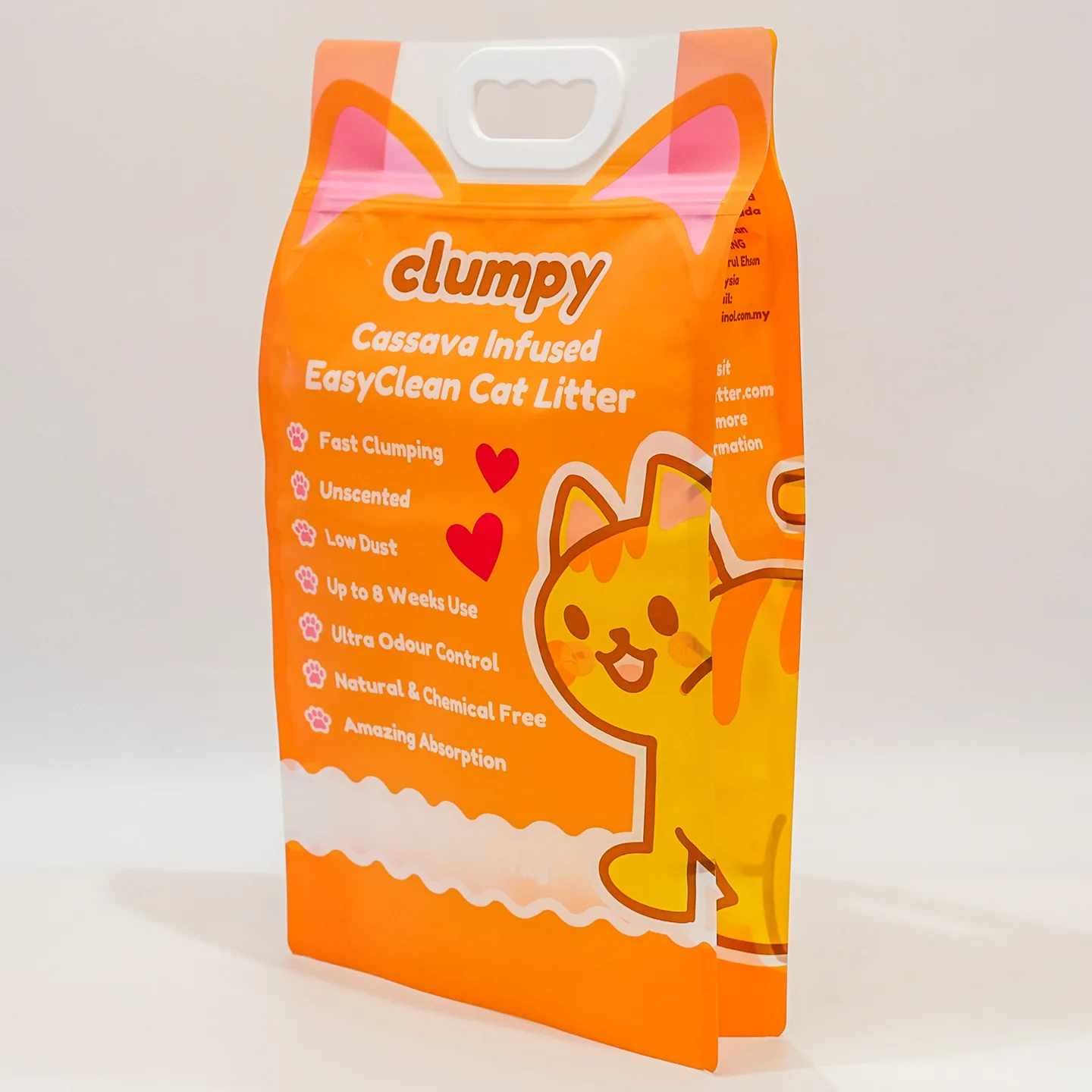 Finished cat litter bag with carrying handle used as a packaging example