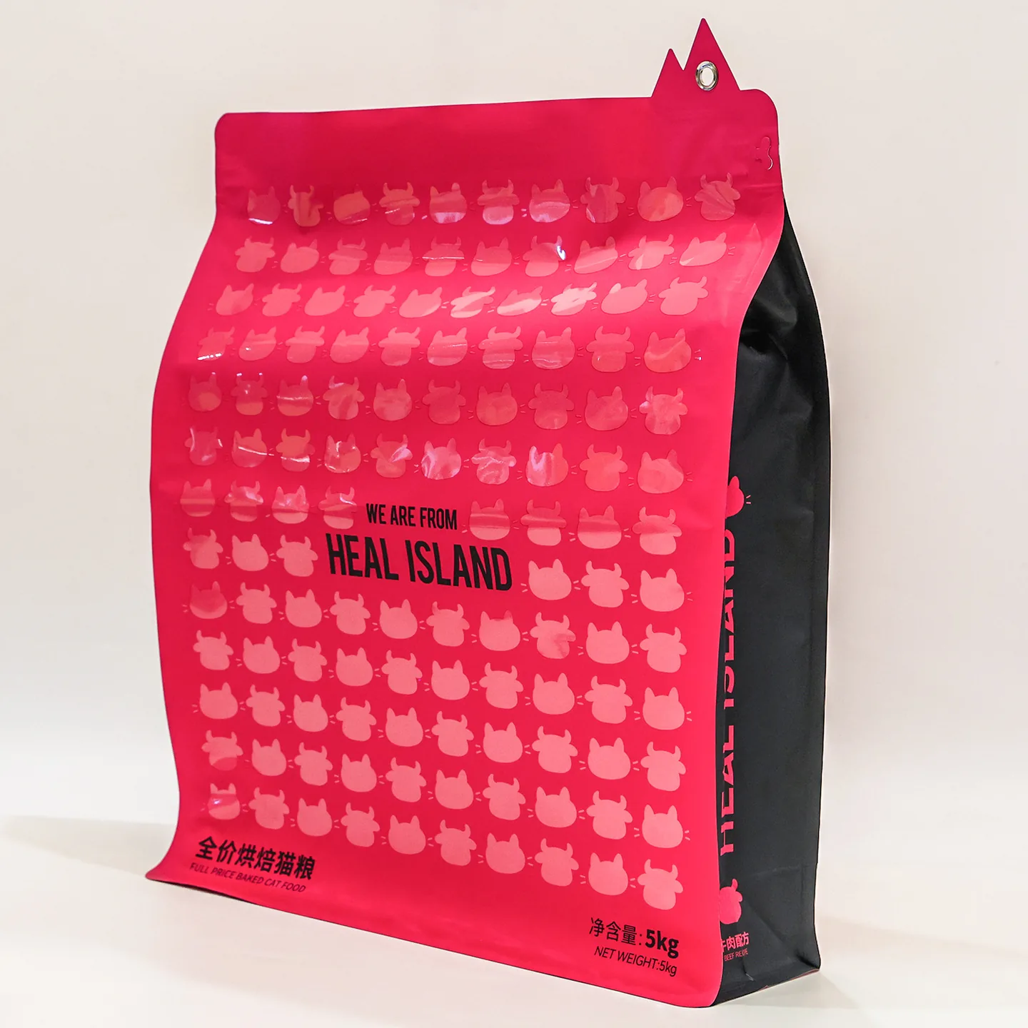 Side-gusset pet food bag packaging example